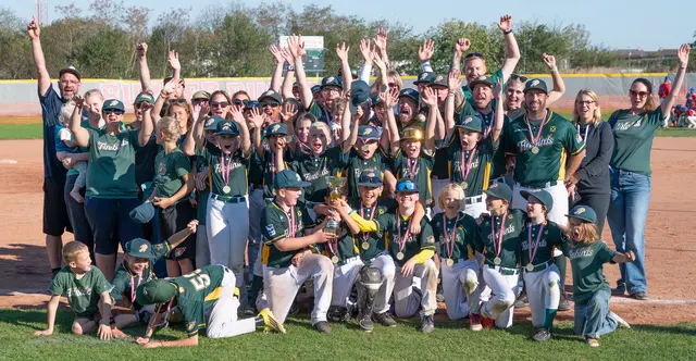 Nach dem Gewinn der Schülerliga Ost folgte der österreichische Meistertitel. | Foto: Sylvia Libiseller