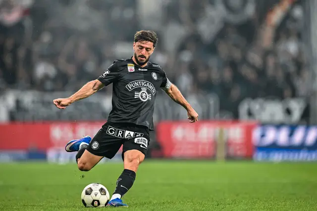 So prominent wie hier auf der Hose von Otar Kiteishvili wird die Holding künftig beim SK Sturm nicht mehr vertreten sein. | Foto: GEPA