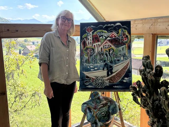 Christa Fuchs lebt in ihrer Pension ihre große Leidenschaft zur Kunst.  | Foto: MeinBezirk.at/Christina Zwander