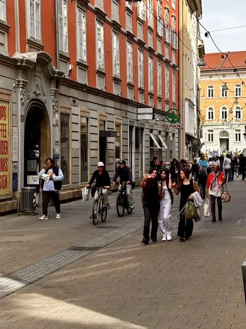 Seitens der Unternehmer gibt es Beschwerden wegen zu schneller Radfahrer. | Foto: MeinBezirk/Reischl