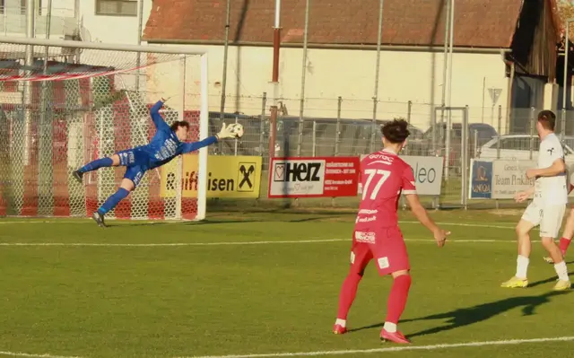 Das 1:0 für Pinkafeld erzielte Lukas Zapfel aus 20 Metern (24.). | Foto: Peter Seper