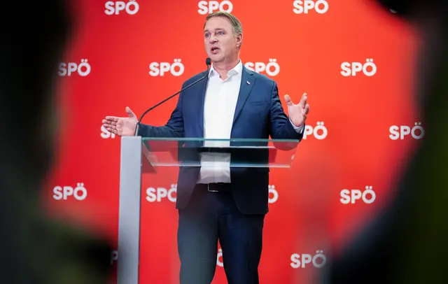 Am späten Sonntagabend wurde die Entscheidung bekannt gegeben, dass sich Andreas Babler schrittweise als SPÖ-Parteichef und Vizekanzler zurückziehen wird.  | Foto: APA-Images / APA / GEORG HOCHMUTH