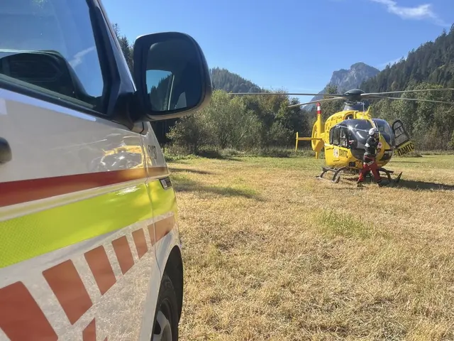 Einsatz für den Notarzthubschrauber Sonntagmittag in Mariazell.  | Foto: Rotes Kreuz Mariazellerland/Fluch P.