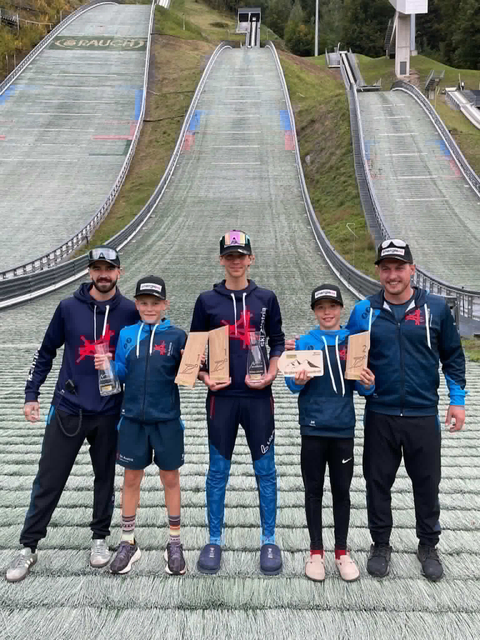 Freude herrschte beim UVB Hinzenbach über die Leistungen der Nachwuchssportler am Wochenende beim Austria Cup im Tschagguns im Vorarlberger Montafon, wo es starke Konkurrenz aus den anderen Bundesländern gab.  | Foto: UVB Hinzenbach