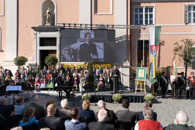 Feierlicher Rahmen beim Festakt zu 25 Jahre Stadtgemeinde Frohnleiten. | Foto: Koller &amp; Feil