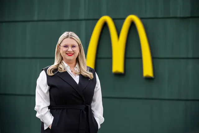 Franchisenehmerin Berenike Maier investiert in den Standort Klosterneuburg. | Foto: McDonald's Österreich