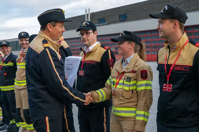 Lisa Wurzrainer von der Feuerwehr Kirchdorf war die einzige Dame des diesjährigen Bewerbes, die das Abzeichen erfolgreich erringen konnte. | Foto: LFV Tirol/Lukas Lintner, Andreas Schroll