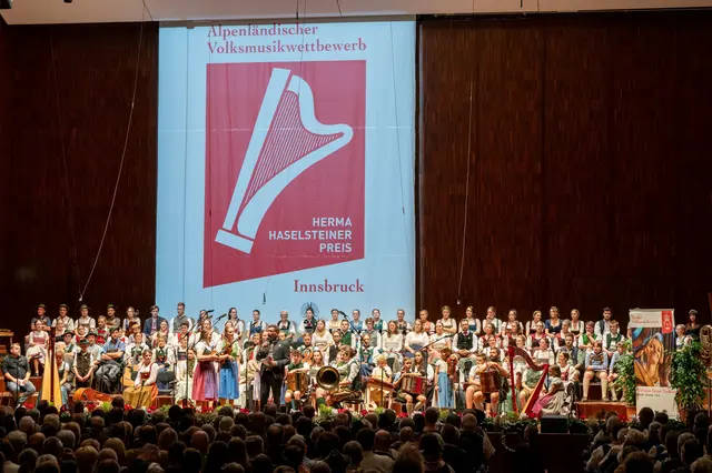 Der Volksmusikwettbewerb im Congress Innsbruck ist immer ein Publikumsmagnet.  | Foto: TVM