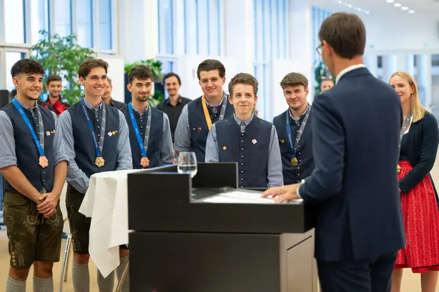 LH Wallner: „Vorarlbergs Lehrlinge überzeugen auf der Weltbühne“
 | Foto: Land Vorarlberg/A.Serra 