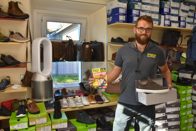 Bei den Schnäppchentagen von Schuhservice Pöttler von 5. bis 9. Oktober warten attraktive Angebote für die ganze Familie. | Foto: Yasmin Fuchs