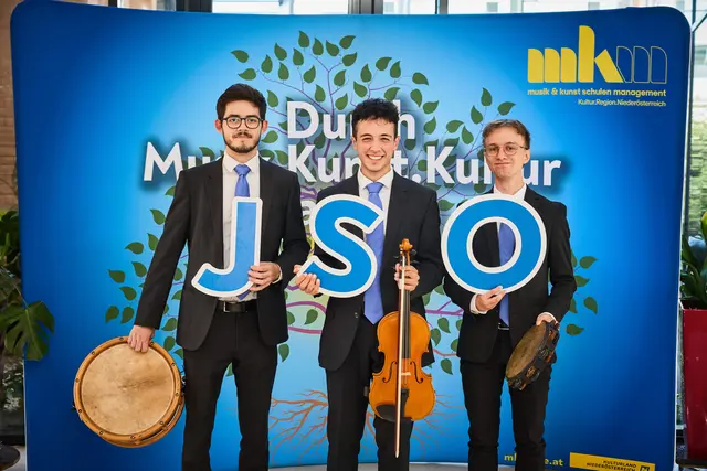  Gregor Antensteiner, Sascha Fufuljevic Sascha und Benedikt Reiterer aus dem Bezirk musizierten mit. | Foto: Franz Gleiß