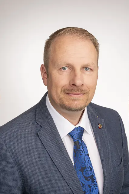 Markus Leinfellner und sein FPÖ-Kollege Gerhard Kaniak wollten Anfang August 2026 von Gesundheitsministerin Korinna Schumann (SPÖ) Näheres zur Substitutionstherapie in den vergangenen zehn Jahren in Österreich wissen. | Foto: FPÖ