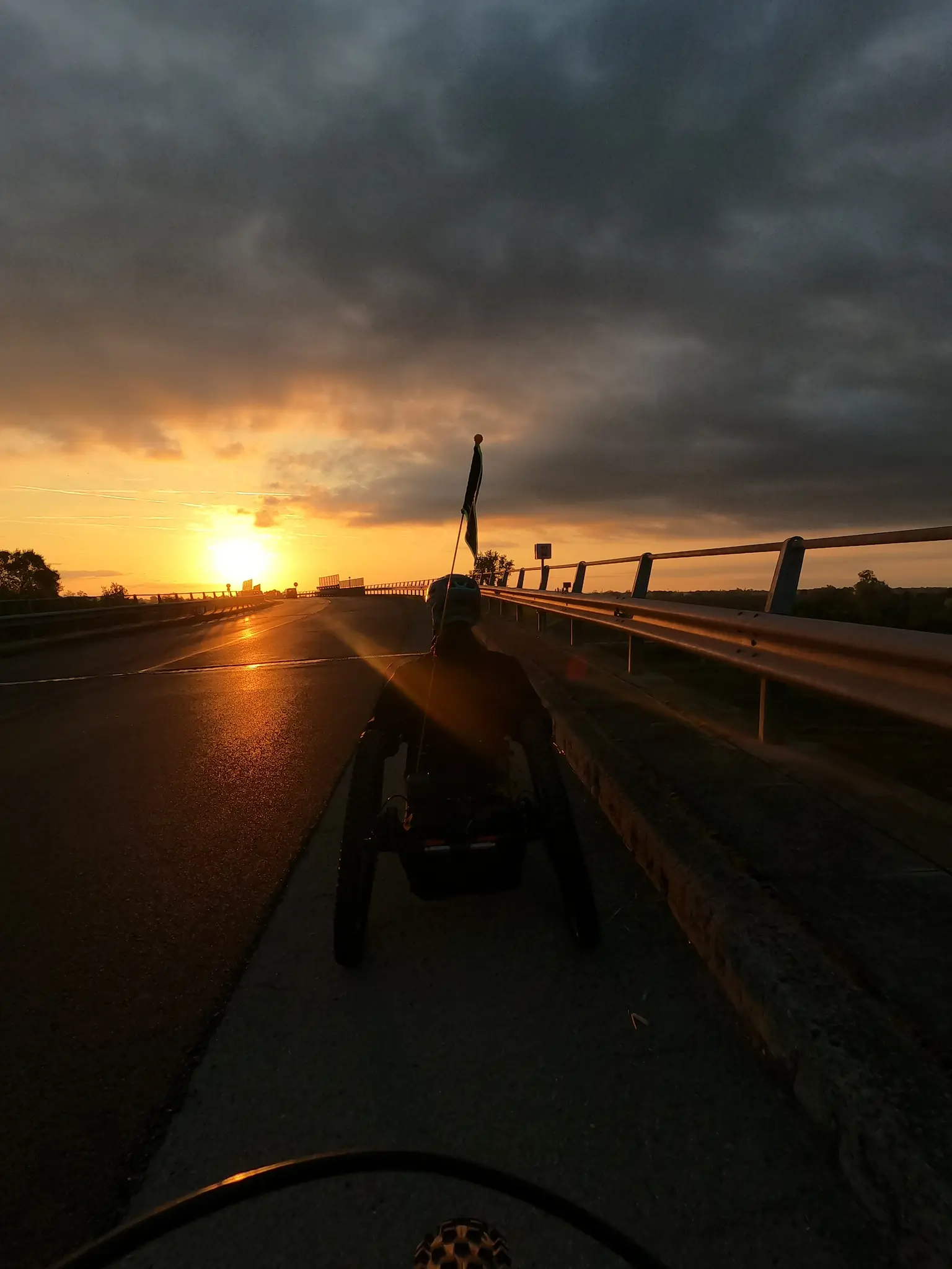 #FromHomeToRome: Mit dem Handbike von Tirol nach Rom – ein echtes ...