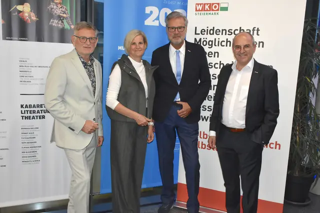 Die Vertreter der Wirtschaftskammer: Bernhard Stranzl, seine Stellvertreterin Manuela Kuterer, Karl-Heinz Dernoscheg und Andreas Schlemmer (v. l.) | Foto: Helmut Riedl/MeinBezirk