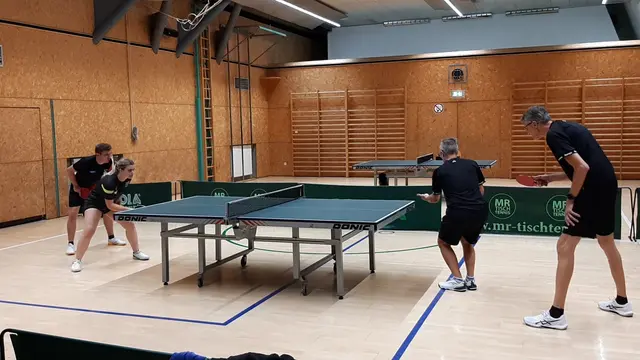 Fino und Uwe ließen im Doppel dem Gegner keine Chance