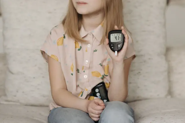 Typ-1-Diabetes kann sich bei Kindern innerhalb weniger Tage oder Wochen entwickeln. Frühe Warnzeichen sollten daher ernst genommen werden.
 | Foto: Pexels (Symbolbild)