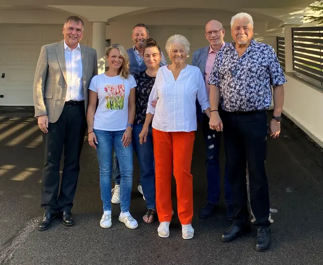 Bürgermeister Thomas Raidl, Karin Granzer, Roland Granzer, Inna Kosminska, Sieglinde Granzer, Gemeinderat Nikolaus Stöckl und Gemeinderat Günther Hammerschmid. | Foto: Marktgemeinde Sonntagberg