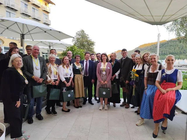 Mit einem Kärntner Abend wurde das Deutschsprachige Frauentreffen 2026 von Soroptimist International am Klopeiner See im Beisein der Ehrengäste eröffnet.  | Foto: Soroptimist Club