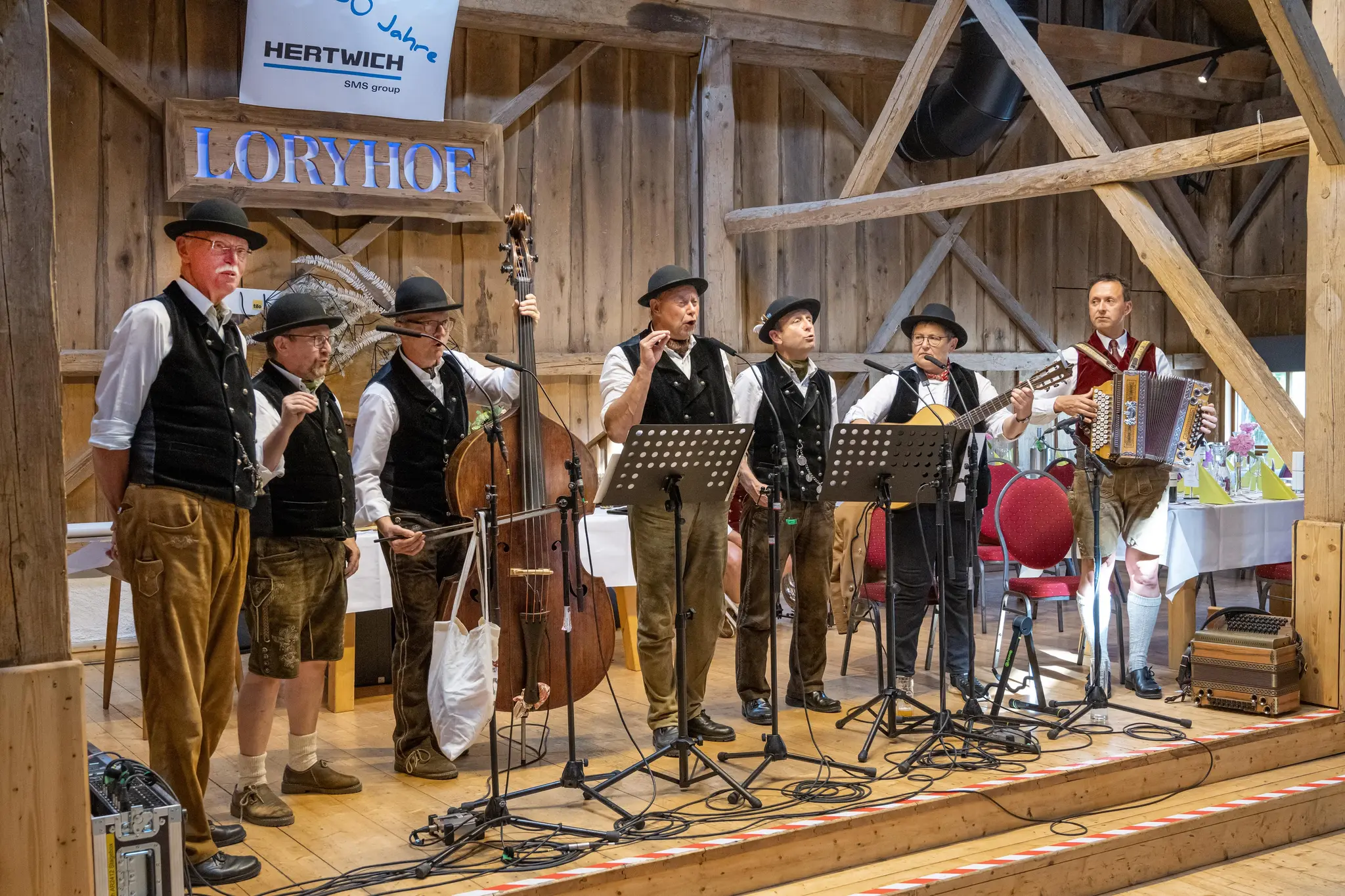 Gstanzlsingen in Bad Ischl: „Im Salzkammergut da kann ma guad lustig sein“ ...