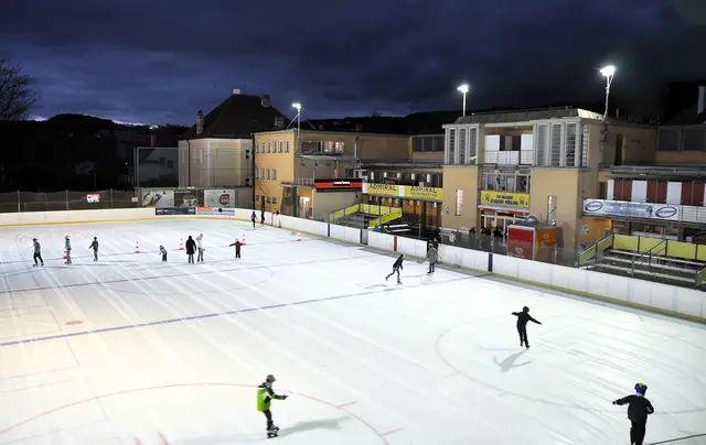 Der Mödlinger Eislaufplatz wird auch in der Saison 2026/27 weitergeführt. | Foto: Stadtgemeinde Mödling