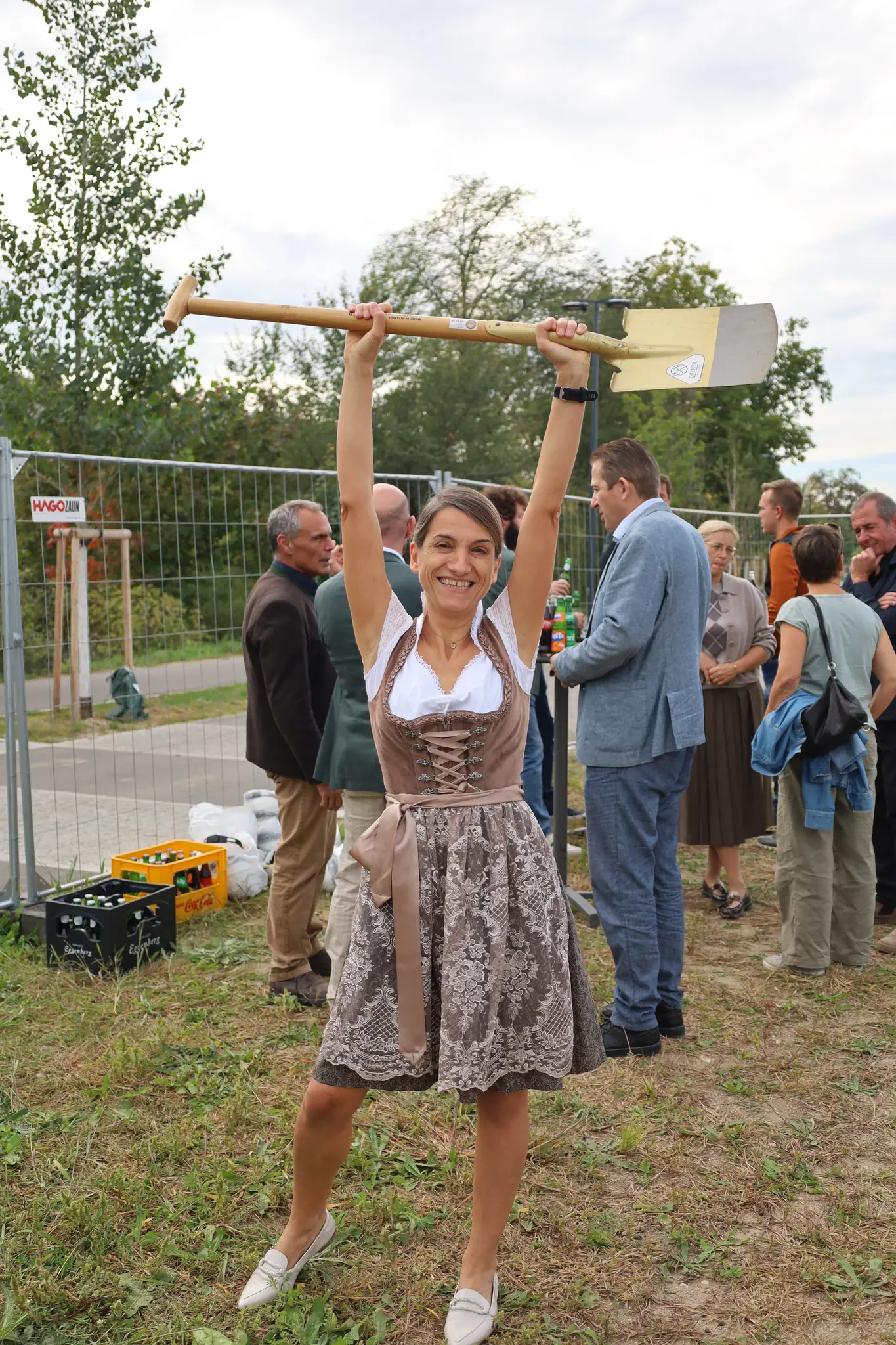 Groundbreaking ceremony for new restaurant in Wels: Great joy over ...