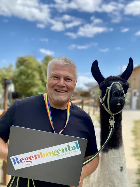 Fredi Flammer engagiert sich beim Therapiehof Regenbogental. | Foto: Therapiehof Regenbogental