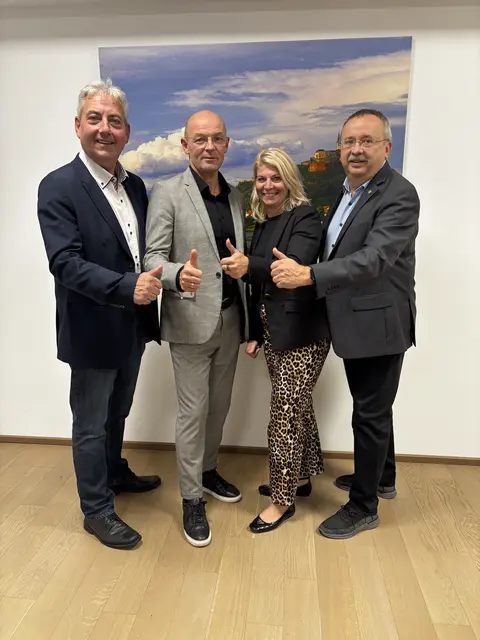 Vizebürgermeister Christian Gager, Bürgermeister Robert Antoni, Stadträtin Edith Weber, Stadtrat Alfred Brenner (von links).  | Foto: Elisabeth Kloiber/MeinBezirk