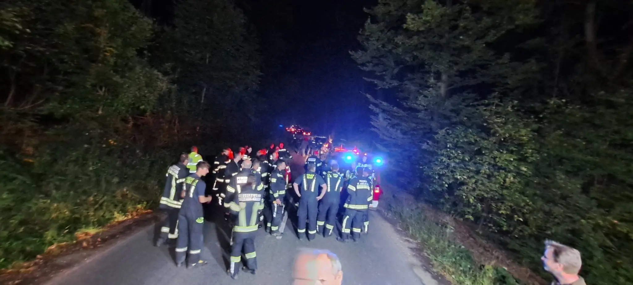 Feuerwehr St. Andrä-Wördern: Vermisste Person mit Drohne & Hunden ...