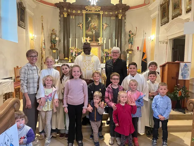 Bis auf den letzten Platz gefüllt war die Kirche in Karl beim diesjährigen Erntedankfest. | Foto: Maria Raidinger