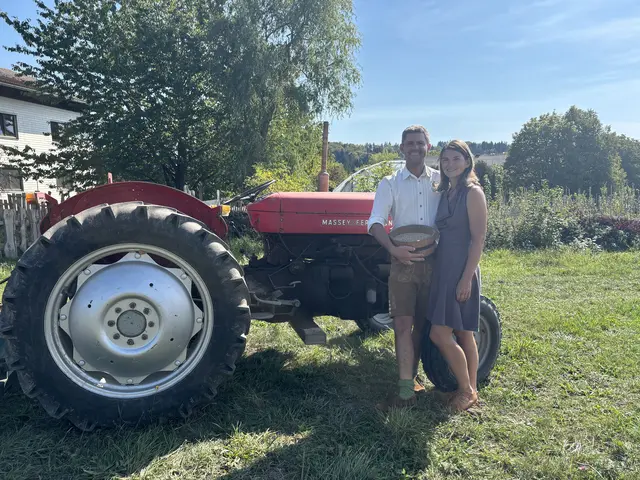 Die beiden Landwirte Alexander Diethard und Christine Diethard haben den Hof der alten Sorten in Anthering übernommen und bauen dort alte Getreide- und Obstsorten sehr erfolgreich an. | Foto: Emanuel Hasenauer