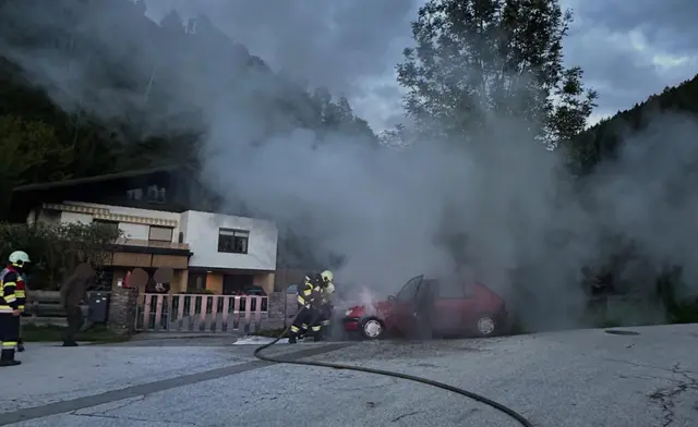 Neben der Freiwilligen Feuerwehr stand auch die Polizeiinspektion Brückl im Einsatz.  | Foto: Freiwillige Feuerwehr Brückl