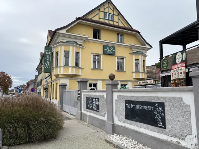 Frischer Wind für ein bekanntes Haus: Betreiber Liridon Ahmeti hat große Pläne.  | Foto: privat 