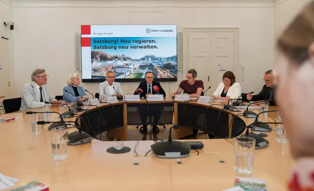 Die Stadtregierung hat eine Halbzeitbilanz gezogen und ihre zentralen künftigen Vorhaben und Ziele präsentiert. | Foto: Stadt Salzburg/Alex Killer