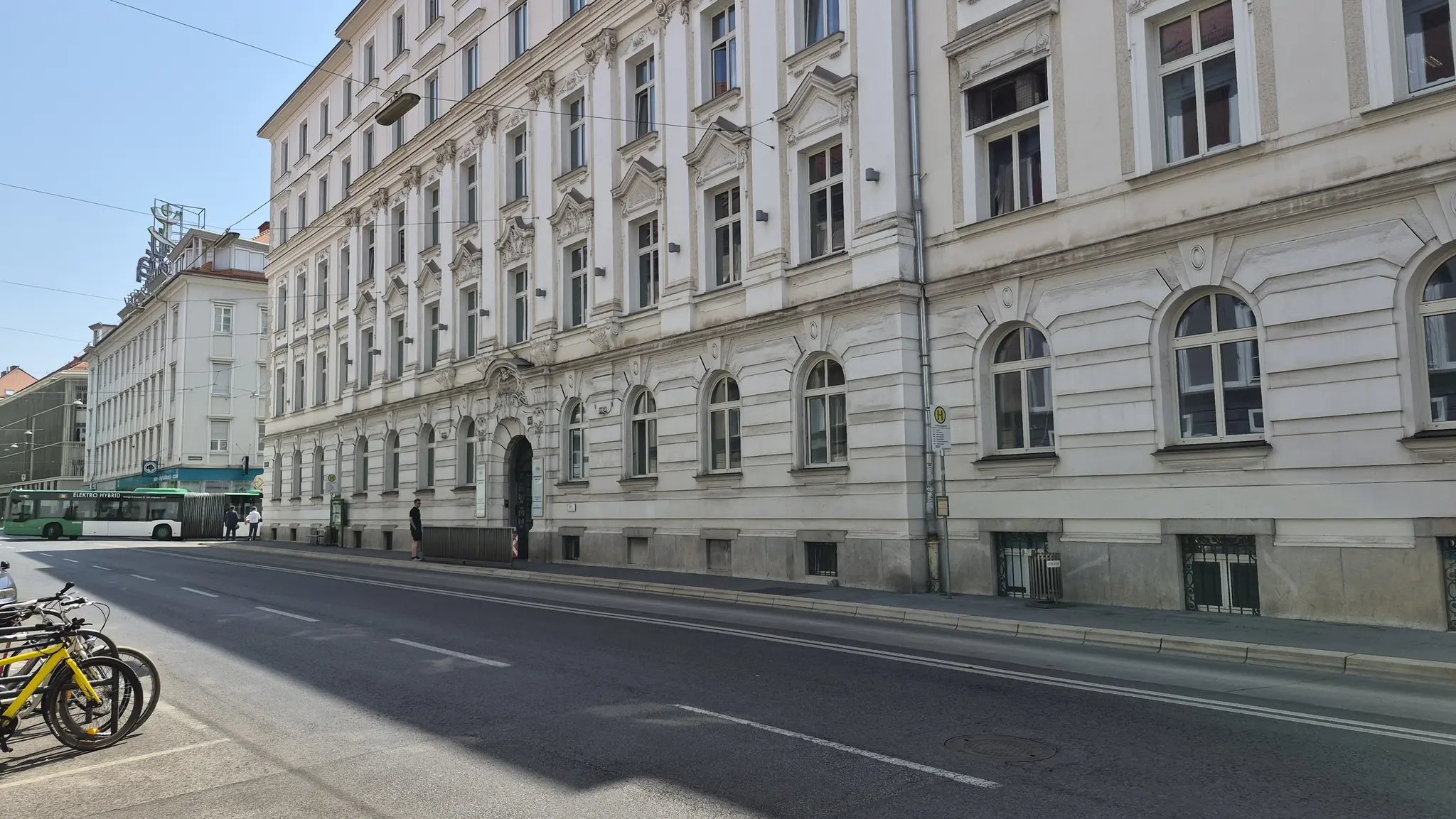 Graz Court Sentences Man to Prison Over 48 Euro Taxi Fraud