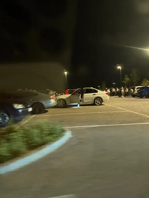 Fast jede Nacht treffen sich rund um das Welldorado bis zu 60 Krawall-Kübel. | Foto: z.V.g