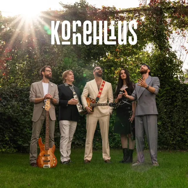 Eine Band zwischen bürgerlichem Leben und völliger musikalischer Entgleisung. | Foto: KORNEHLIUS