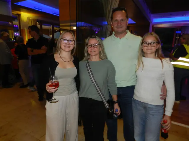 Tanja, Doris, Thomas und Bettina Steinmair hören gerne Ambros im Radio. | Foto: Heribert Punz
