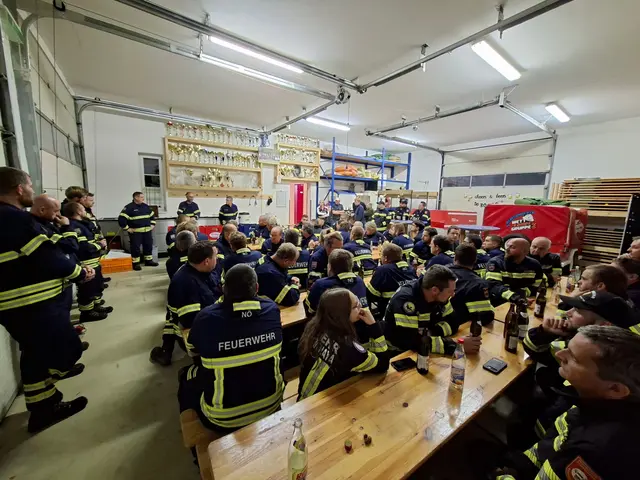 Nach einer gemeinsamen Stärkung rückten die Sondereinheiten wieder in ihre Feuerwehrhäuser ein. | Foto: FF Waidhofen/Thaya