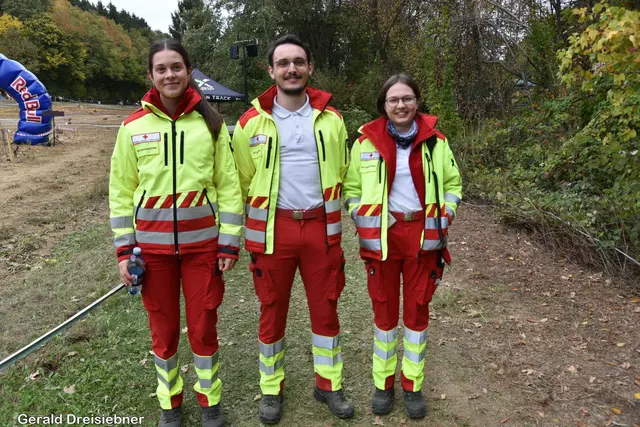 Für die Sicherheit wurde vom Roten Kreuz- Ortsstelle Gleisdorf gesorgt.  | Foto: Gerald Dreisiebner