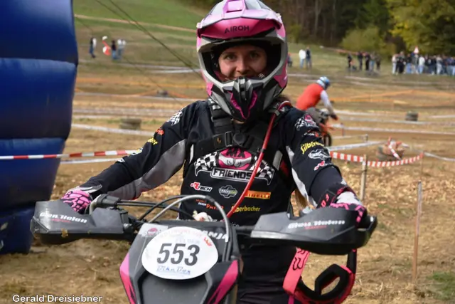 Tanja Gedermann fuhr auch beim Rennen mit.  | Foto: Gerald Dreisiebner