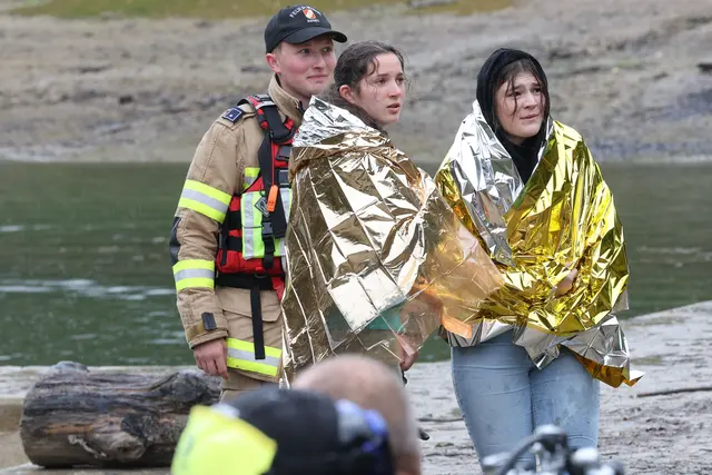 TENT 26: Große Katastrophenschutzübung der Bezirkshauptmannschaft Hallein mit mehr als 400 Einsatzkräften von Feuerwehr, Bergrettung, Wasserrettung, Höhlenrettung, Rotes Kreuz und Polizei im Wiestal.  | Foto: Land Salzburg / Franz Neumayr