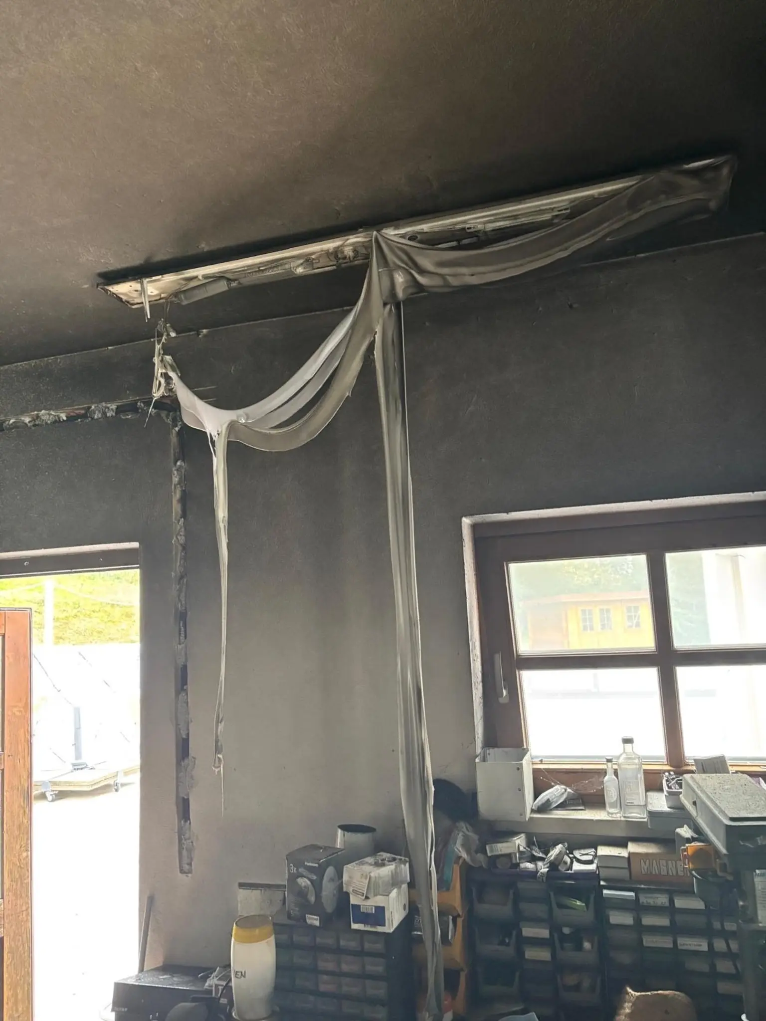 Feuerwehr im Einsatz: Garagenbrand in Gutau rasch eingedämmt - Freistadt