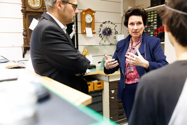 Die neue Chefin der WKW, Margarete Kriz-Zwittkovits, war am Alsergrund unterwegs.  | Foto: Florian Wieser