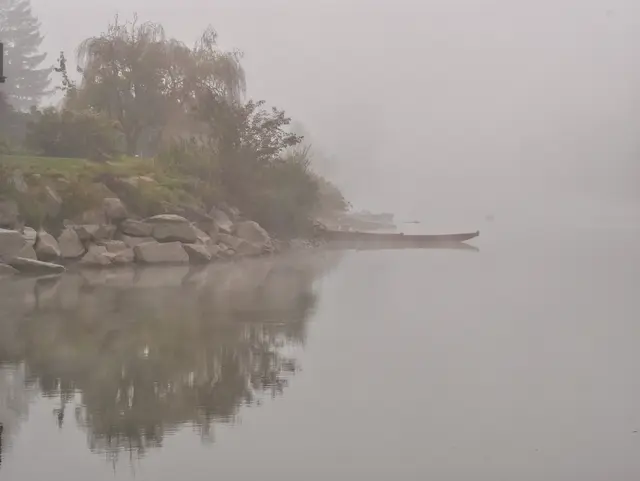 3. Platz ex aequo: "Boot im Nebel": dieser weiterer Lieblingsplatz befindet sich auf der "Pioniertraverse" in Klosterneuburg. Ich mag diesen Platz zu jeder Jahreszeit, aber bei Nebel ist es dort besonders idyllisch. | Foto: Sabine Mayer