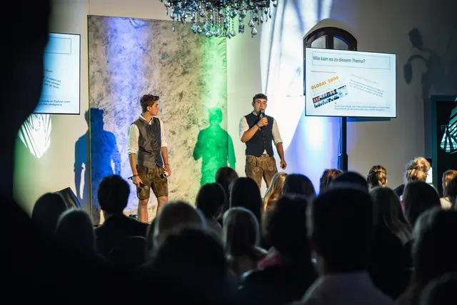 Die Volksbank Tirol vergibt beim FIT4FUTURE AWARD insgesamt 24.000 Euro Preisgeld für kreative Schülerprojekte zum Thema Regionalität. | Foto: Volksbank