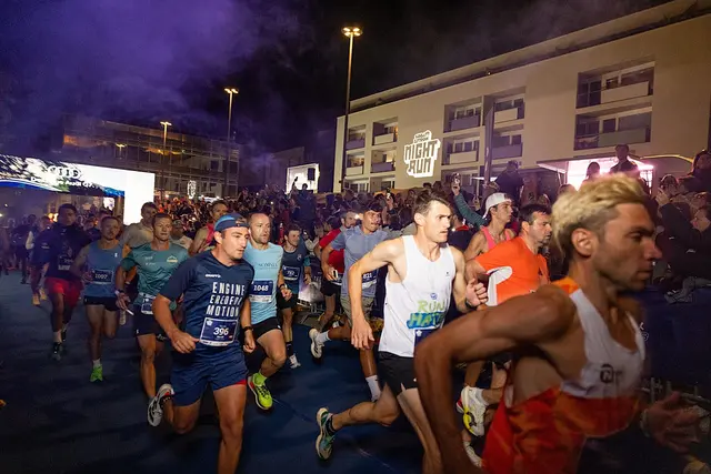 Mehrere Startgruppen bei der Night Run in Kufstein - 1.100 Teilnehmer. | Foto: Höck