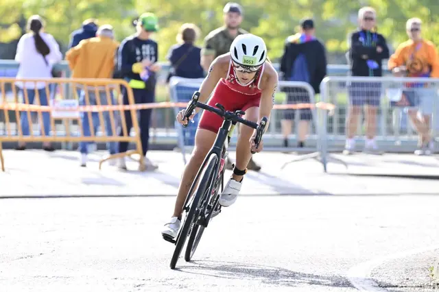 Julia Leistentritt am Rad. Sie feierte ihr WM-Debüt mit einem 20. Platz ihn ihrer Altersklasse (F20–24). 
 | Foto: Triathlon Racing Mürztal