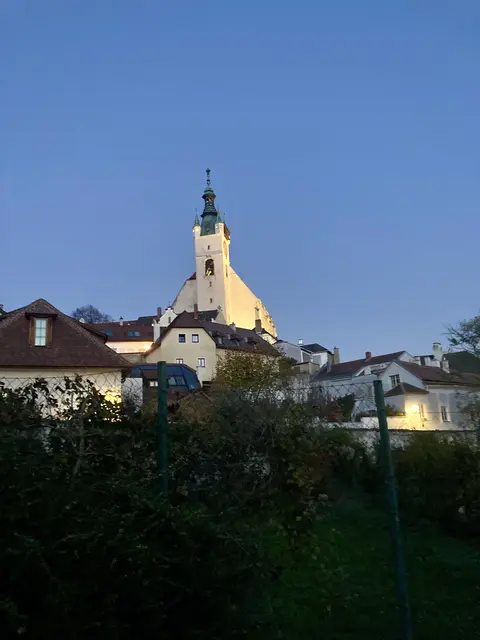Die Gemeinde gedenkt ihrer Verstorbenen. | Foto: Edlinger
