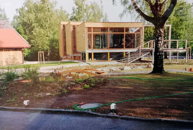 Vor genau einem Vierteljahrhundert, am 25. Oktober 2001, öffnete das Holz- und Werkzeugmuseum Lignorama in Riedau erstmals seine Tore. Zur Feier des silbernen Jubiläums erwartet alle Besucherinnen und Besucher am 25. Oktober 2026 ein Tag der offenen Tür mit freiem Eintritt. | Foto: Lignorama Riedau