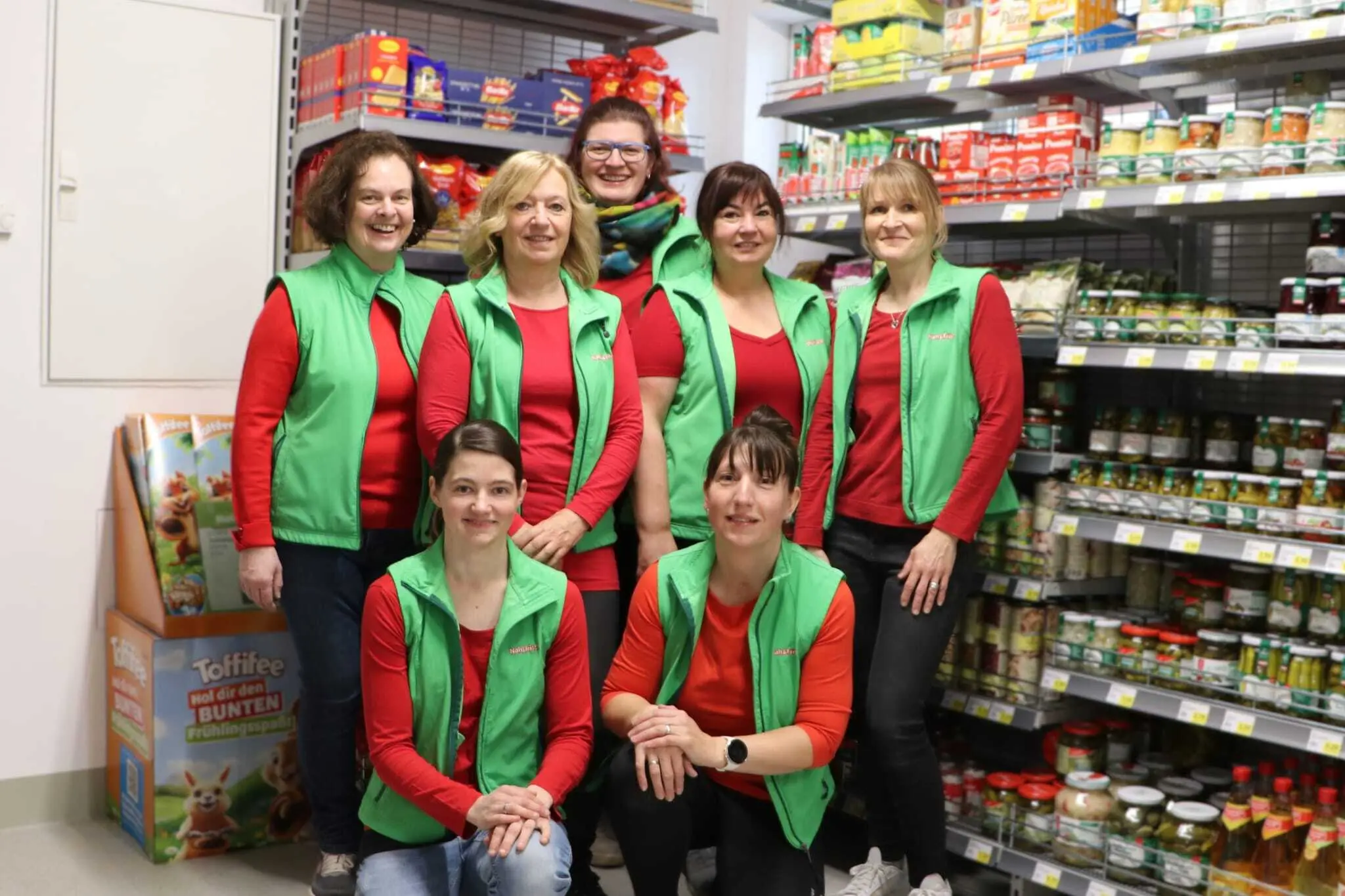 Local supplier: Nah & Frisch celebrated its reopening as a hybrid market - ...